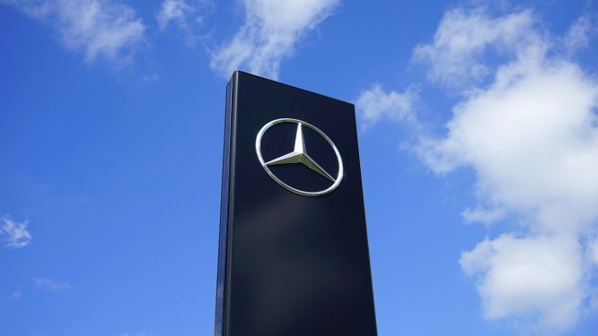 Mercedes Benz Logo Sign