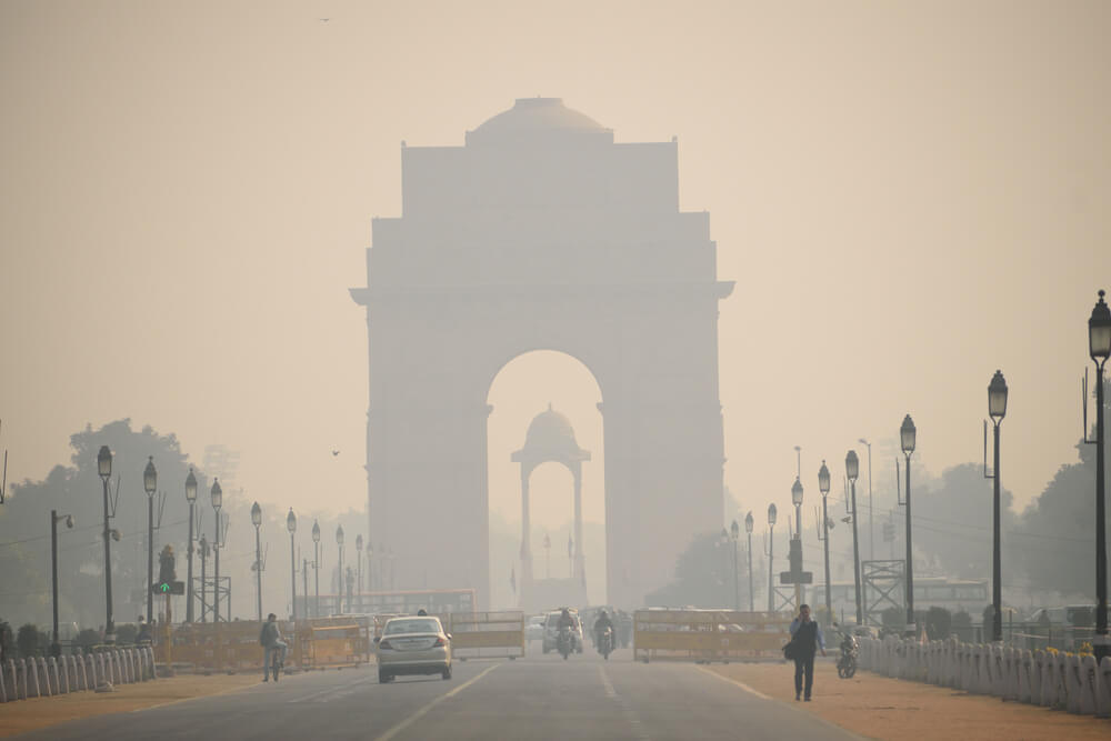 Polluted air in delhi