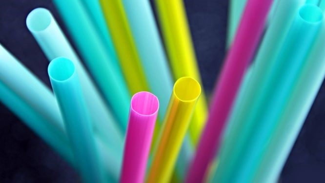 plastic-straws closeup