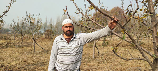 Fayaz-Ahmad,-40,-a-local-farmer-in-Doru-Shahabad