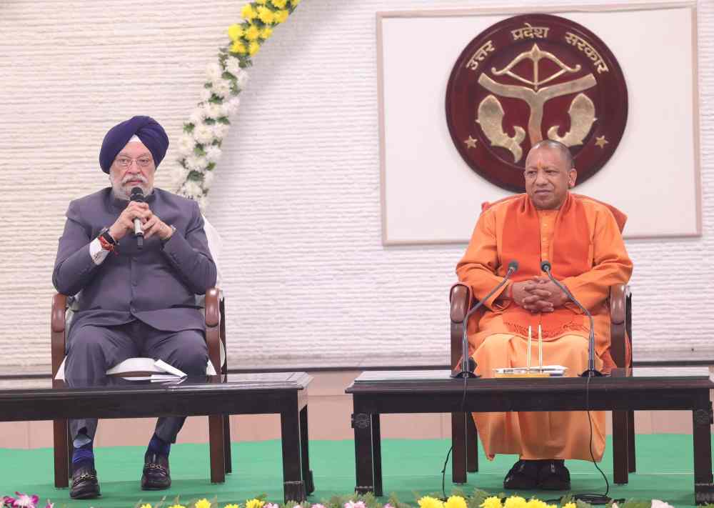 Hardeep Singh Puri biogas CBG plat Uttar Pradesh biofuels bioenergy methanol ethanol blending